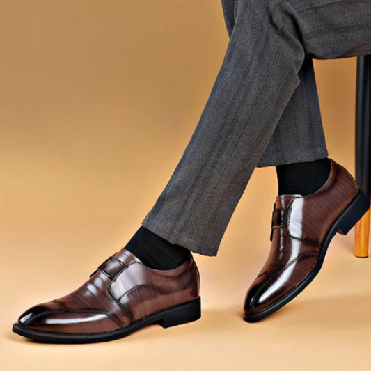 New men's leather sports shoes